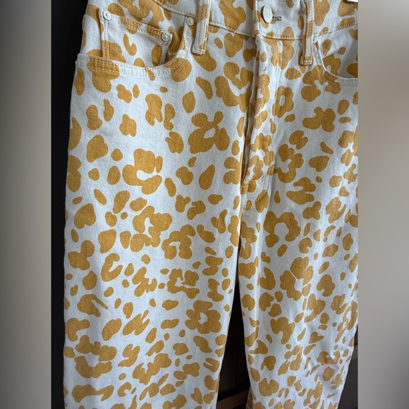 MOTHER the curbside leopard heel Yellow Floral Leopard Print Fray Hem Jeans •27 - Picture 5 of 16